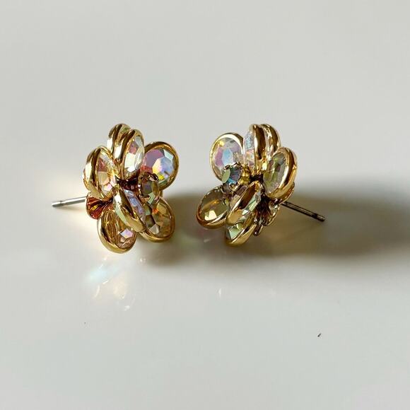 Vintage Austrian Crystal Floral Cluster Earrings Gold Tone Aurora Borealis - Picture 5 of 10